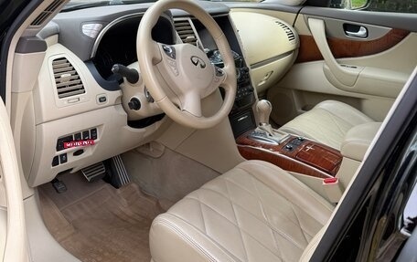Infiniti QX70, 2014 год, 2 400 000 рублей, 12 фотография