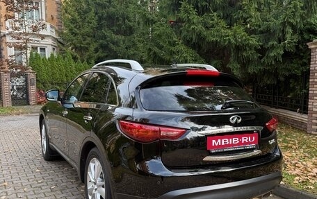 Infiniti QX70, 2014 год, 2 400 000 рублей, 8 фотография