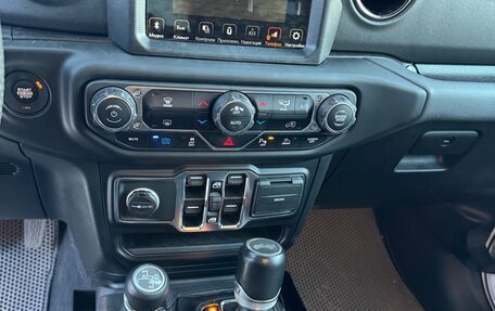 Jeep Wrangler, 2021 год, 4 800 000 рублей, 12 фотография