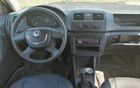Skoda Fabia II, 2009 год, 410 000 рублей, 10 фотография
