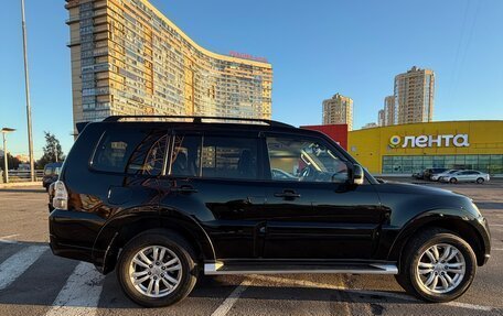 Mitsubishi Pajero IV рестайлинг 2, 2011 год, 2 000 000 рублей, 5 фотография