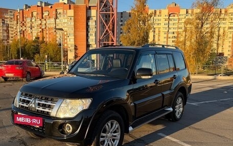 Mitsubishi Pajero IV рестайлинг 2, 2011 год, 2 000 000 рублей, 9 фотография