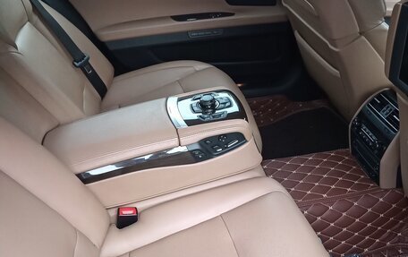 BMW 7 серия, 2010 год, 750 000 рублей, 14 фотография