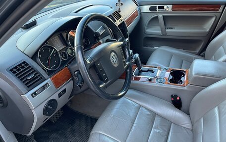 Volkswagen Touareg III, 2006 год, 1 200 000 рублей, 12 фотография