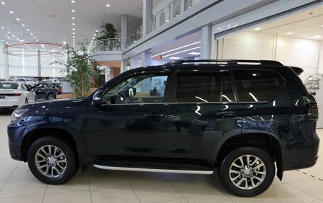 Toyota Land Cruiser Prado 150 рестайлинг, 2019 год, 5 200 000 рублей, 8 фотография