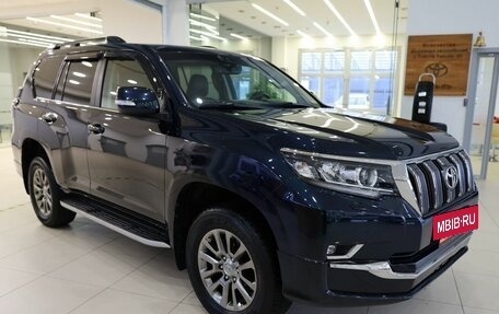 Toyota Land Cruiser Prado 150 рестайлинг, 2019 год, 5 200 000 рублей, 3 фотография