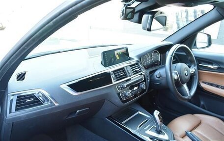 BMW 1 серия, 2018 год, 1 145 000 рублей, 16 фотография