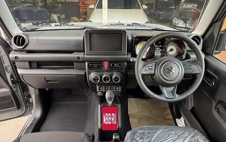 Suzuki Jimny, 2025 год, 1 995 000 рублей, 18 фотография