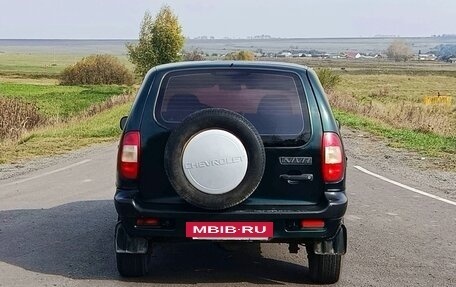 Chevrolet Niva I рестайлинг, 2004 год, 240 000 рублей, 5 фотография
