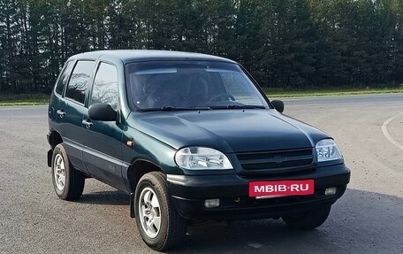 Chevrolet Niva I рестайлинг, 2004 год, 240 000 рублей, 4 фотография
