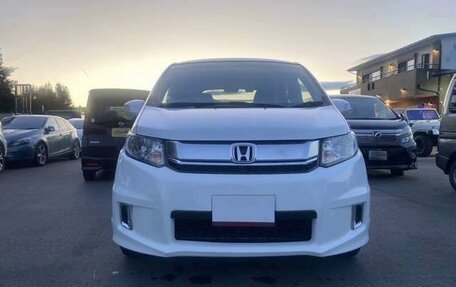 Honda Freed I, 2014 год, 849 000 рублей, 3 фотография