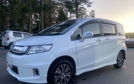 Honda Freed I, 2014 год, 849 000 рублей, 5 фотография