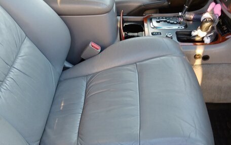 Toyota Land Cruiser 100 рестайлинг 2, 2006 год, 2 850 000 рублей, 11 фотография
