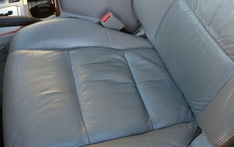 Toyota Land Cruiser 100 рестайлинг 2, 2006 год, 2 850 000 рублей, 9 фотография