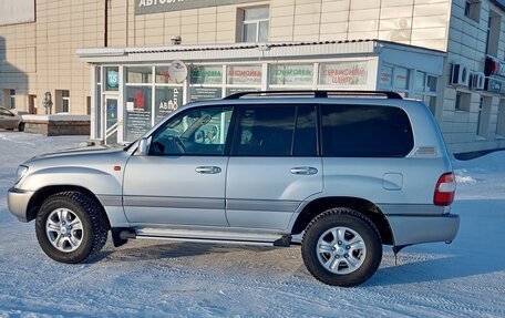 Toyota Land Cruiser 100 рестайлинг 2, 2006 год, 2 850 000 рублей, 22 фотография