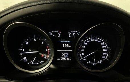 Toyota Land Cruiser 200, 2014 год, 3 200 000 рублей, 11 фотография