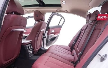 BMW 3 серия, 2022 год, 2 800 000 рублей, 13 фотография