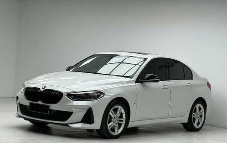 BMW 1 серия, 2023 год, 1 850 000 рублей, 1 фотография
