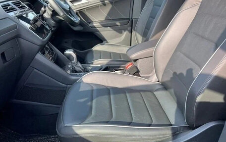 Volkswagen Tiguan II, 2022 год, 2 312 008 рублей, 9 фотография