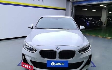 BMW 1 серия, 2023 год, 1 560 000 рублей, 2 фотография