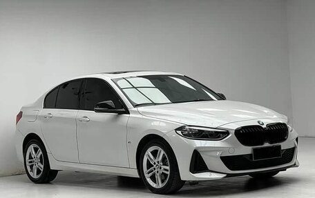BMW 1 серия, 2023 год, 1 850 000 рублей, 2 фотография
