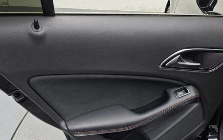 Mercedes-Benz A-Класс, 2018 год, 1 590 002 рублей, 8 фотография