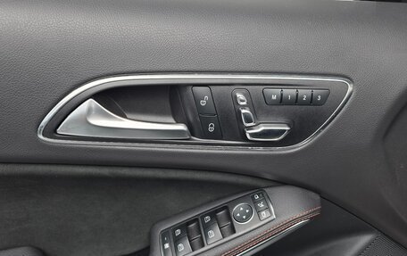 Mercedes-Benz A-Класс, 2018 год, 1 590 002 рублей, 14 фотография