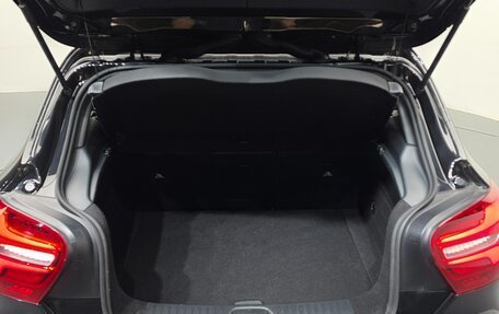 Mercedes-Benz A-Класс, 2018 год, 1 590 002 рублей, 15 фотография