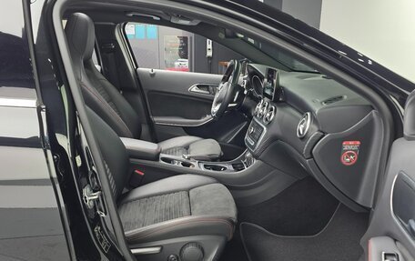 Mercedes-Benz A-Класс, 2018 год, 1 590 002 рублей, 22 фотография