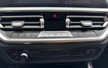 BMW 3 серия, 2022 год, 2 910 005 рублей, 11 фотография