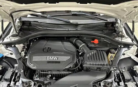 BMW 1 серия, 2022 год, 1 530 000 рублей, 11 фотография