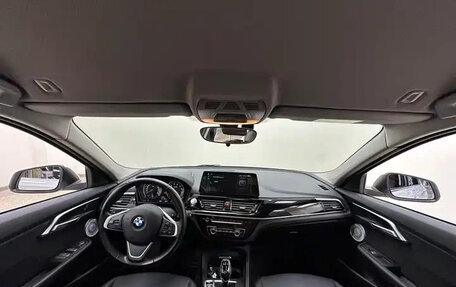 BMW 1 серия, 2022 год, 1 530 000 рублей, 8 фотография