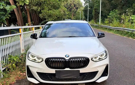 BMW 1 серия, 2023 год, 1 731 000 рублей, 2 фотография