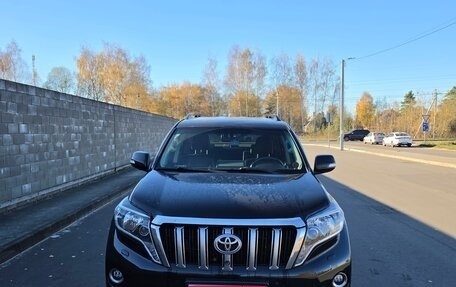 Toyota Land Cruiser Prado 150 рестайлинг, 2015 год, 3 400 000 рублей, 1 фотография