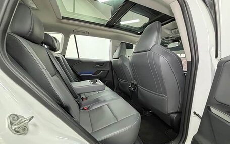 Toyota RAV4, 2026 год, 4 600 000 рублей, 21 фотография