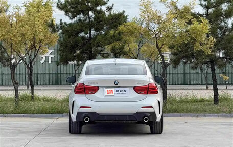 BMW 1 серия, 2022 год, 1 390 000 рублей, 5 фотография