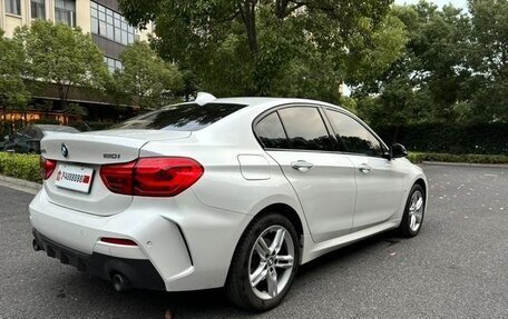 BMW 1 серия, 2023 год, 1 800 000 рублей, 6 фотография