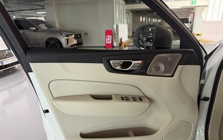 Volvo XC60 II, 2026 год, 7 070 700 рублей, 12 фотография