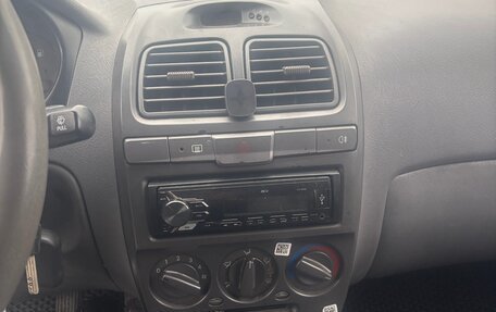Hyundai Accent II, 2005 год, 350 000 рублей, 3 фотография