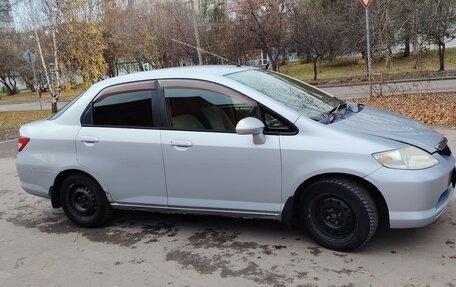 Honda Fit Aria, 2003 год, 300 000 рублей, 2 фотография