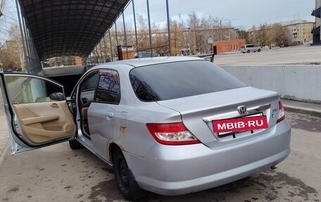 Honda Fit Aria, 2003 год, 300 000 рублей, 7 фотография