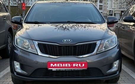 KIA Rio III рестайлинг, 2014 год, 880 000 рублей, 5 фотография