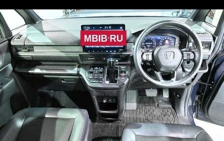 Honda Stepwgn, 2022 год, 2 420 020 рублей, 3 фотография