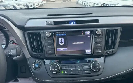 Toyota RAV4, 2018 год, 1 703 000 рублей, 8 фотография