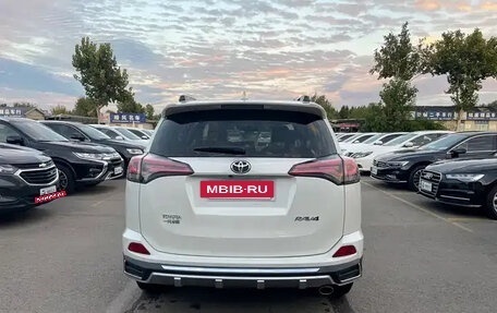 Toyota RAV4, 2018 год, 1 703 000 рублей, 5 фотография