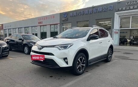Toyota RAV4, 2018 год, 1 703 000 рублей, 19 фотография