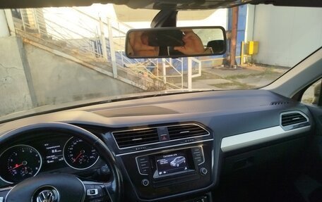 Volkswagen Tiguan II, 2017 год, 1 200 000 рублей, 6 фотография