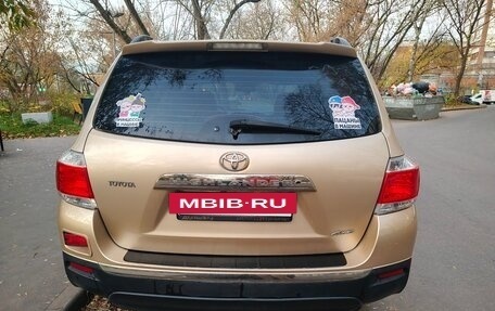 Toyota Highlander III, 2010 год, 1 750 000 рублей, 5 фотография
