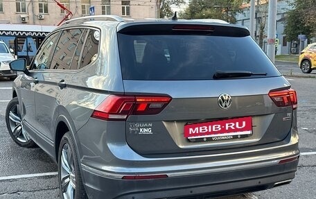 Volkswagen Tiguan II, 2018 год, 2 750 000 рублей, 4 фотография