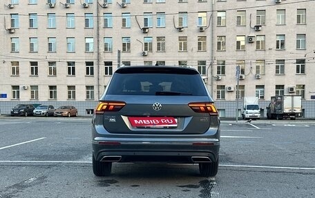 Volkswagen Tiguan II, 2018 год, 2 750 000 рублей, 6 фотография